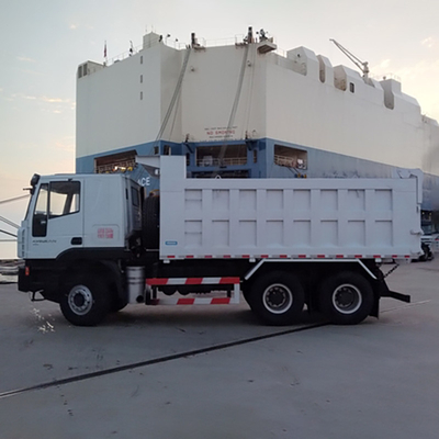 Servicios de transporte de vehículos y maquinaria de construcción